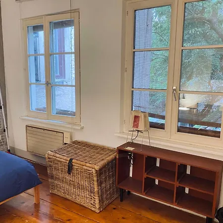 Privee Non Verrouillee Dans Un Partage - Avec Chien